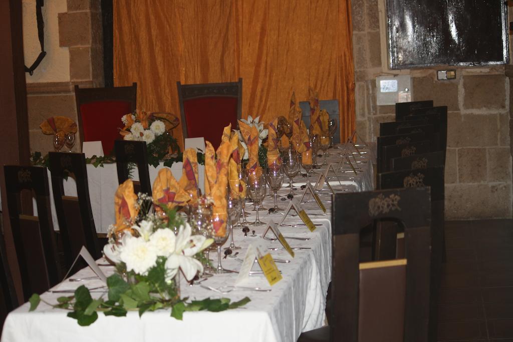 Hostal Restaurante La Diligencia Cunit Extérieur photo