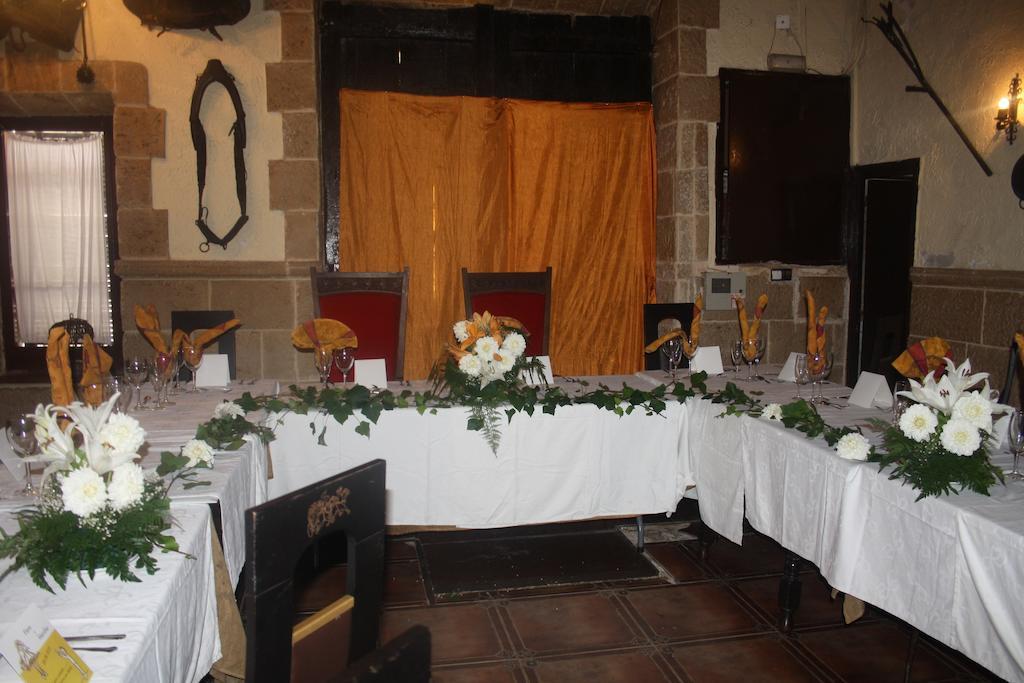 Hostal Restaurante La Diligencia Cunit Extérieur photo