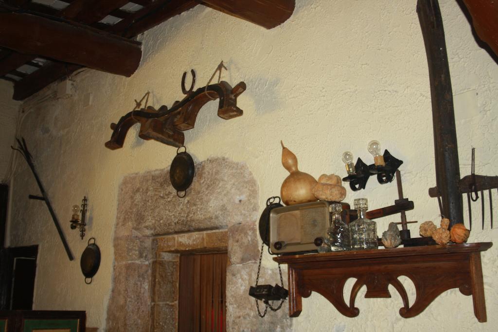 Hostal Restaurante La Diligencia Cunit Extérieur photo