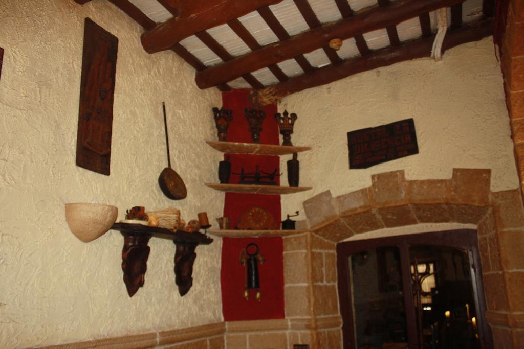 Hostal Restaurante La Diligencia Cunit Extérieur photo