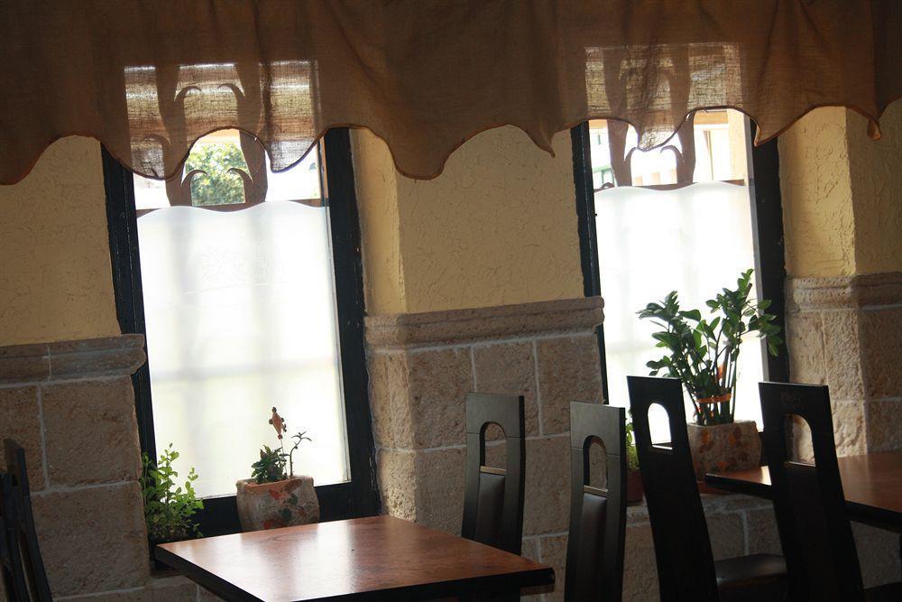Hostal Restaurante La Diligencia Cunit Extérieur photo