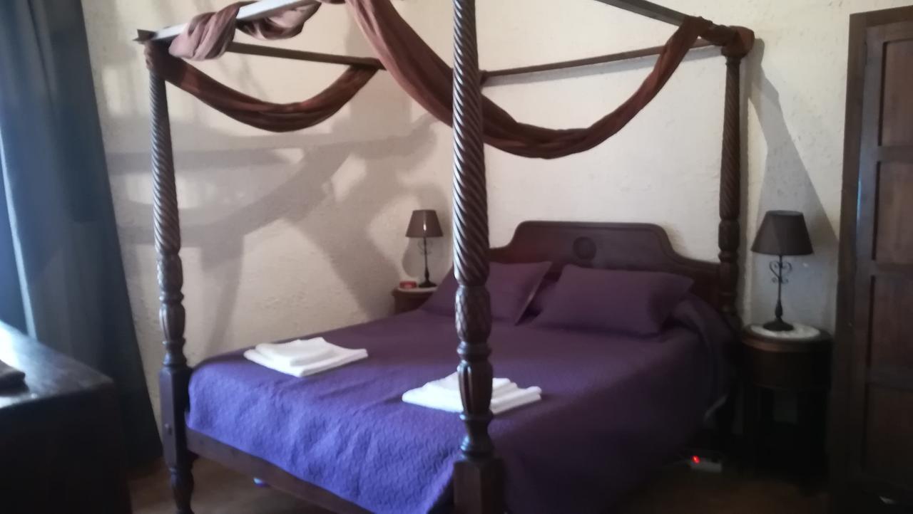 Hostal Restaurante La Diligencia Cunit Extérieur photo