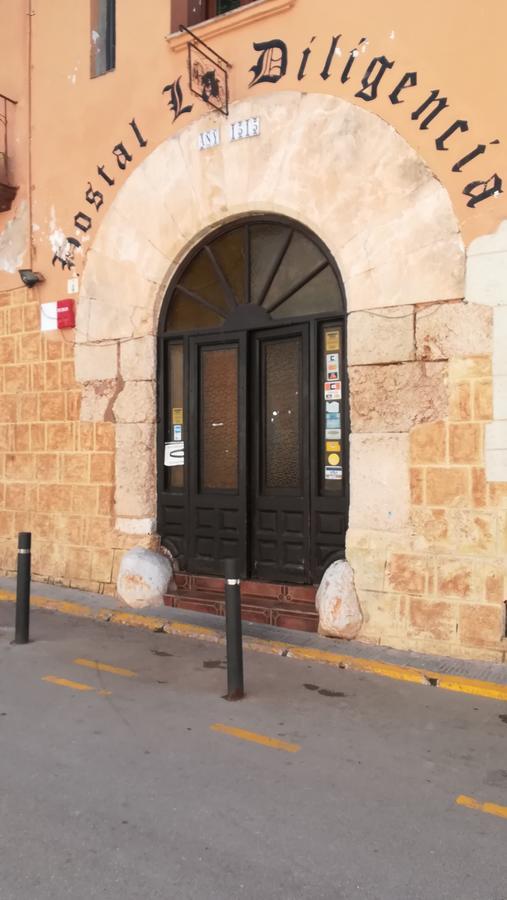 Hostal Restaurante La Diligencia Cunit Extérieur photo