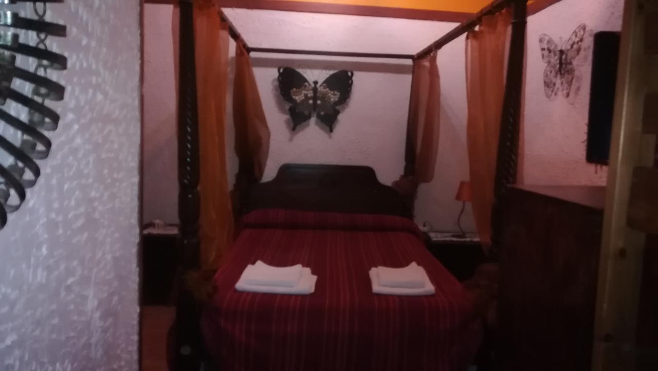 Hostal Restaurante La Diligencia Cunit Extérieur photo