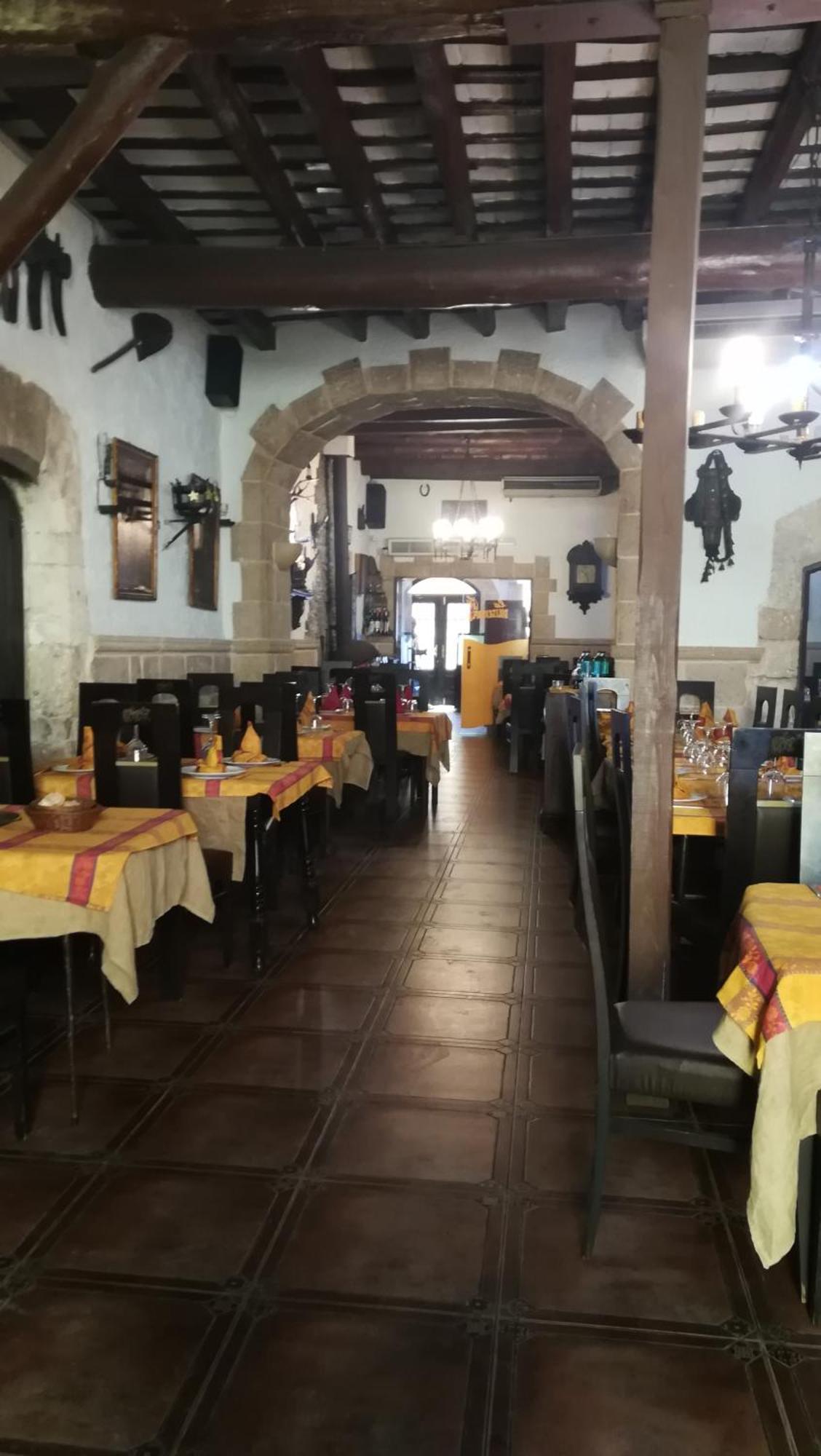 Hostal Restaurante La Diligencia Cunit Extérieur photo